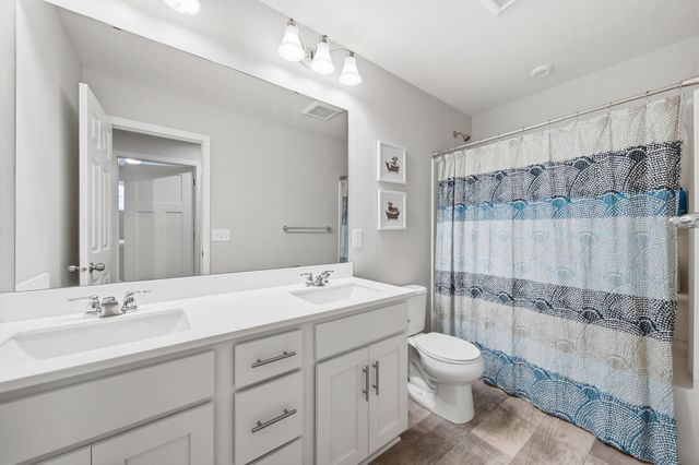 7021 Huckleberry Drive, Minnetrista, MN 55331
