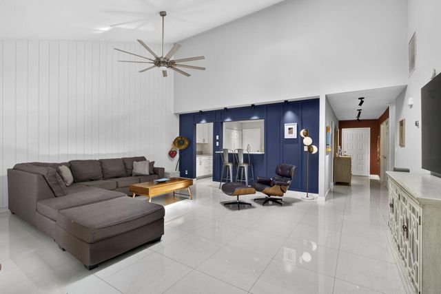 11894 Donlin Drive 11894, Wellington, FL 33414
