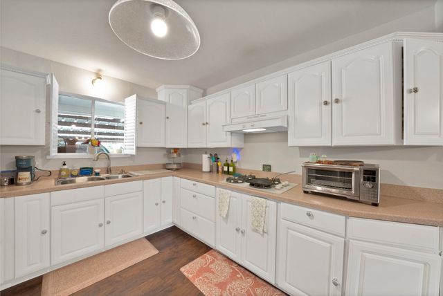 7824 Whitney Drive, White Settlement, TX 76108