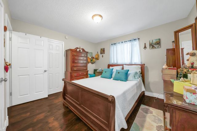 7824 Whitney Drive, White Settlement, TX 76108