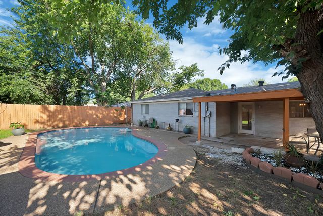7824 Whitney Drive, White Settlement, TX 76108