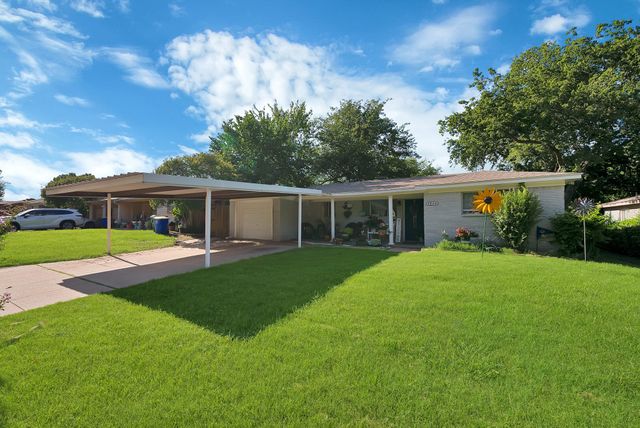 7824 Whitney Drive, White Settlement, TX 76108