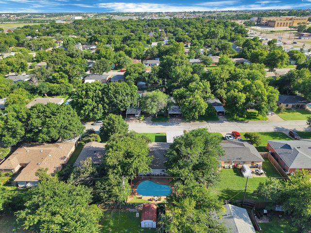 7824 Whitney Drive, White Settlement, TX 76108