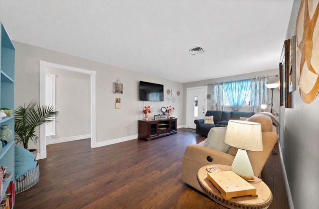 7824 Whitney Drive, White Settlement, TX 76108
