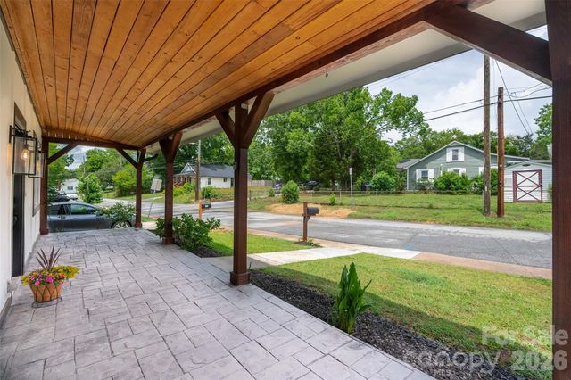 174 Tournament Drive SW, Concord, NC 28025