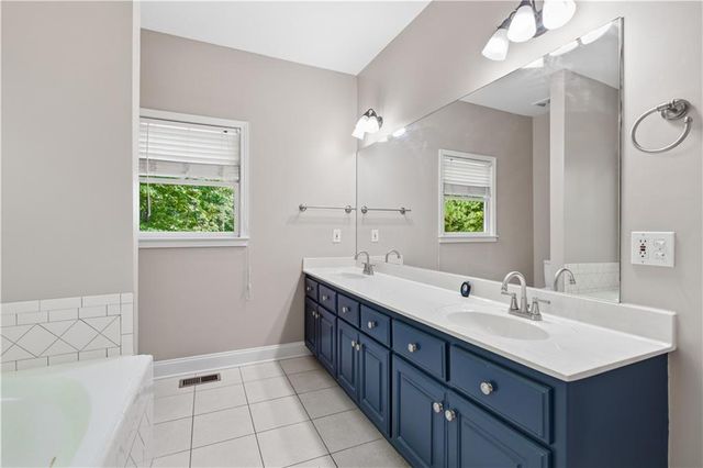 20 Woodland Bridge Drive, Adairsville, GA 30103