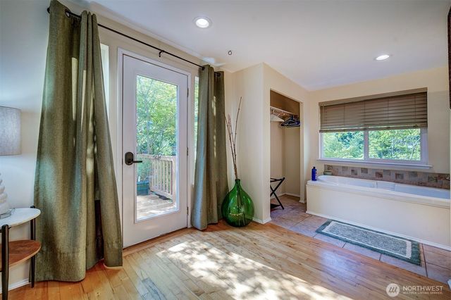 37410 Olympic View Road NE, Hansville, WA 98340