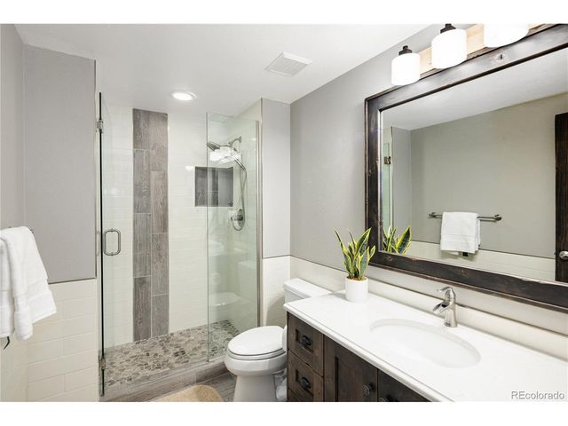 5635 S Cherry Ct, Greenwood Village, CO 80121