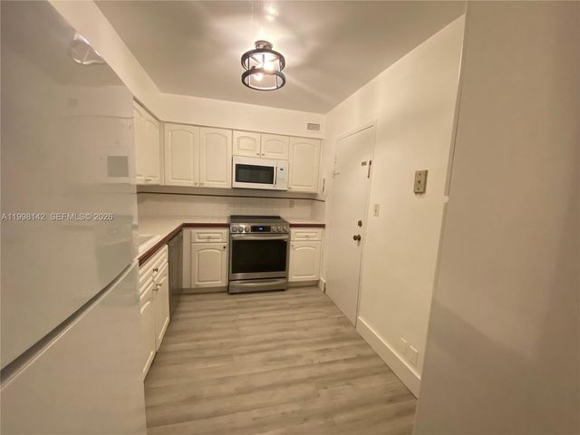 9225 Collins Ave 706, Surfside, FL 33154