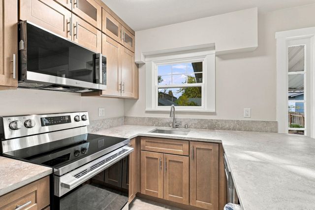 2911 W EUCLID Ave, Spokane, WA 99205
