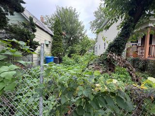 635 N LEAMINGTON Avenue, Chicago, IL 60644