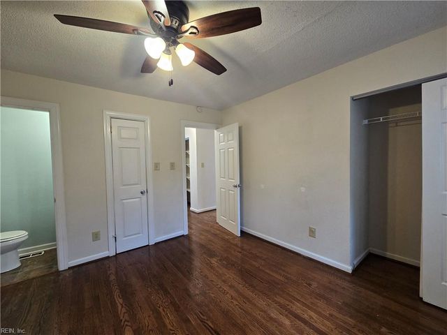 3840 South Plaza TRL, Virginia Beach, VA 23452