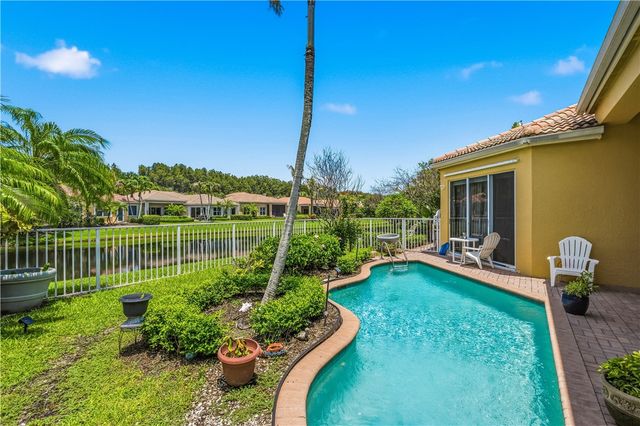 9535 E Maiden Court, Vero Beach, FL 32963