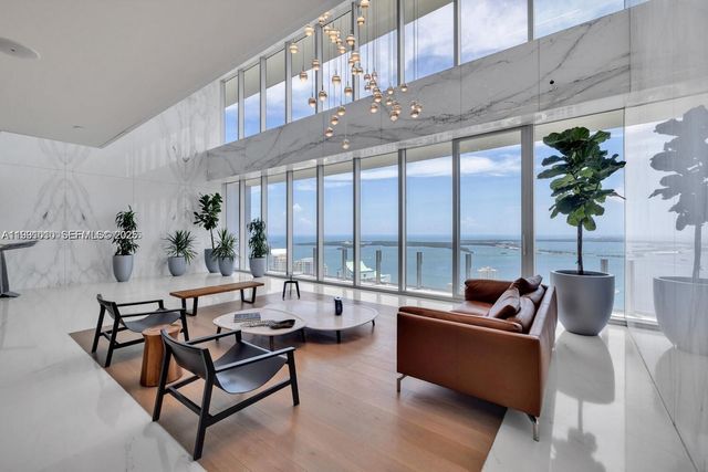 300 Biscayne Boulevard Way 1902E, Miami, FL 33131