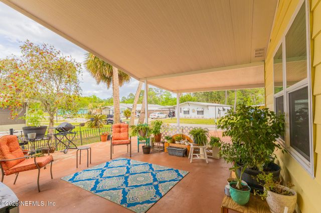 109 BAYOU Drive, Satsuma, FL 32189