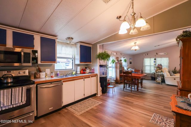 109 BAYOU Drive, Satsuma, FL 32189