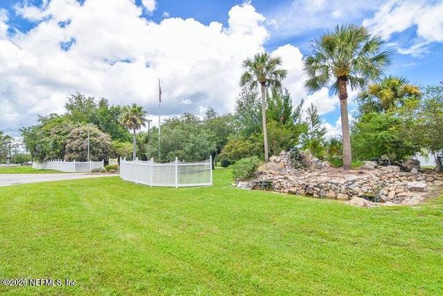 109 BAYOU Drive, Satsuma, FL 32189