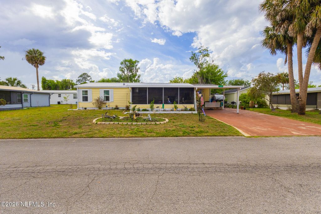 109 BAYOU Drive, Satsuma, FL 32189