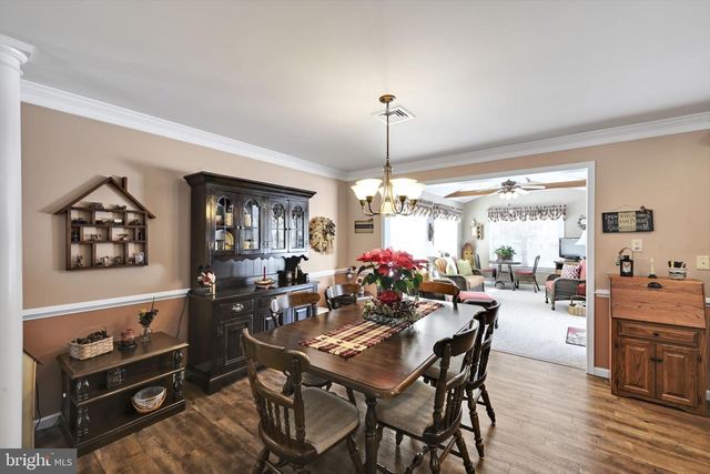 820 CAMBRIDGE DR, Manheim, PA 17545