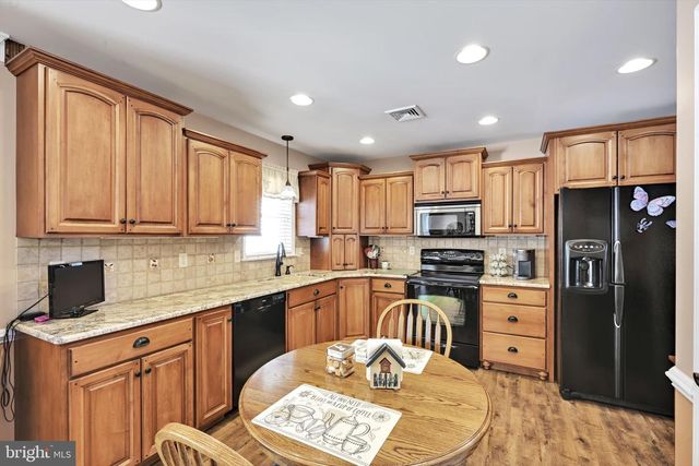 820 CAMBRIDGE DR, Manheim, PA 17545