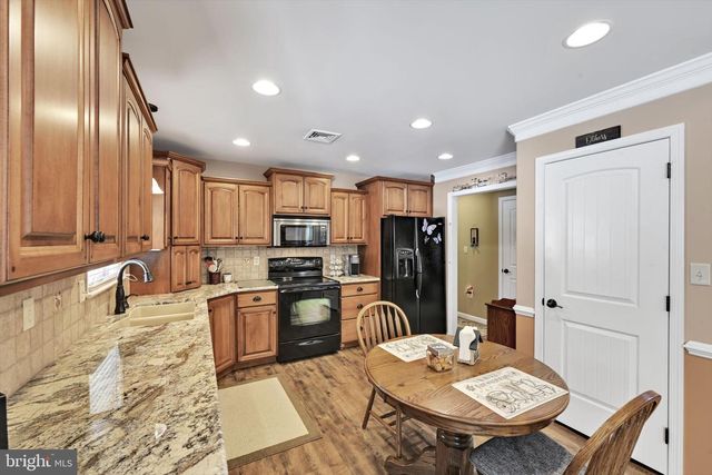 820 CAMBRIDGE DR, Manheim, PA 17545