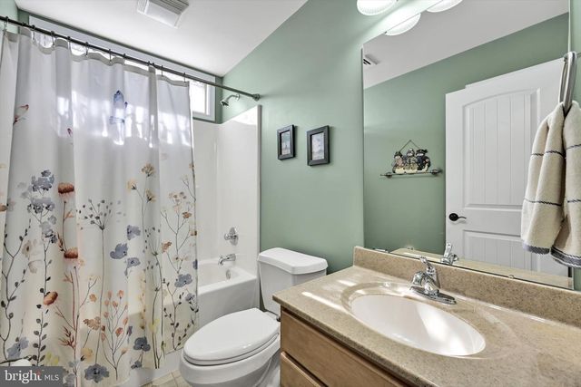 820 CAMBRIDGE DR, Manheim, PA 17545