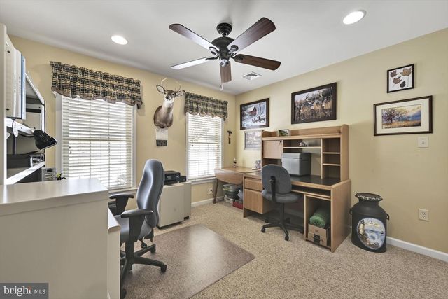 820 CAMBRIDGE DR, Manheim, PA 17545