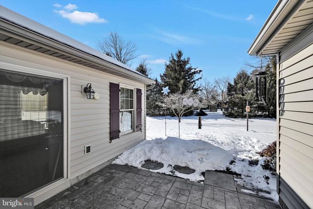 820 CAMBRIDGE DR, Manheim, PA 17545