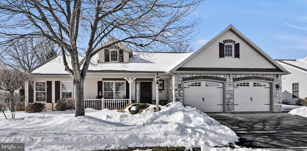 820 CAMBRIDGE DR, Manheim, PA 17545