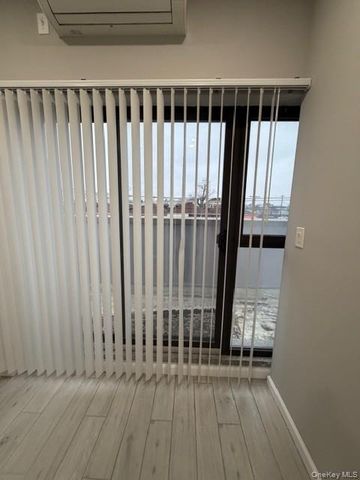 110-42 15 Avenue 2, College Point, NY 11356