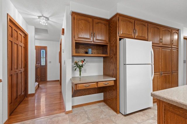 2920 THUNDERBYRD TRAIL, Green Bay, WI 54313