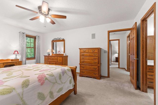 2920 THUNDERBYRD TRAIL, Green Bay, WI 54313