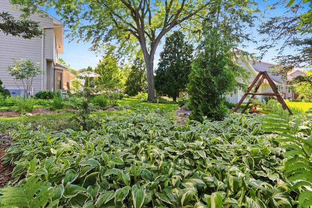 2920 THUNDERBYRD TRAIL, Green Bay, WI 54313
