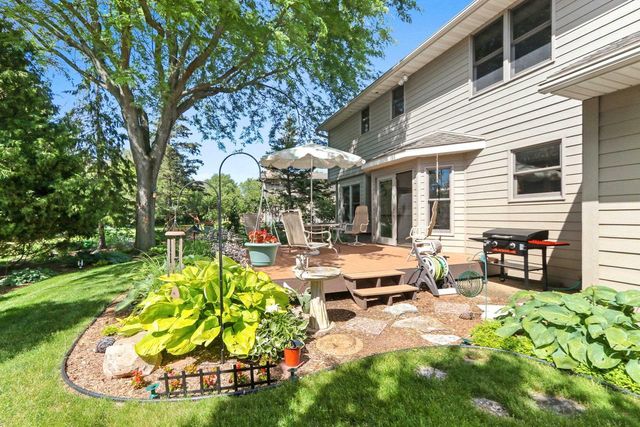2920 THUNDERBYRD TRAIL, Green Bay, WI 54313