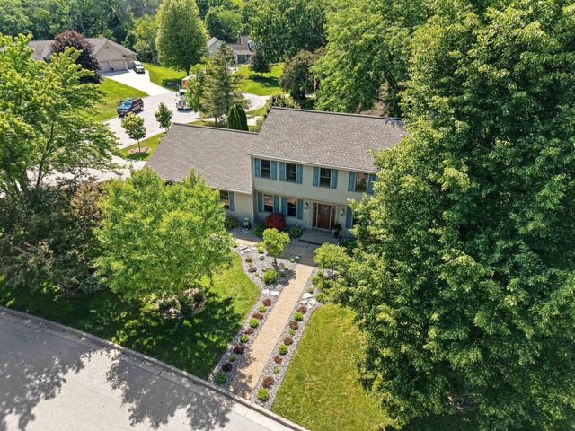 2920 THUNDERBYRD TRAIL, Green Bay, WI 54313