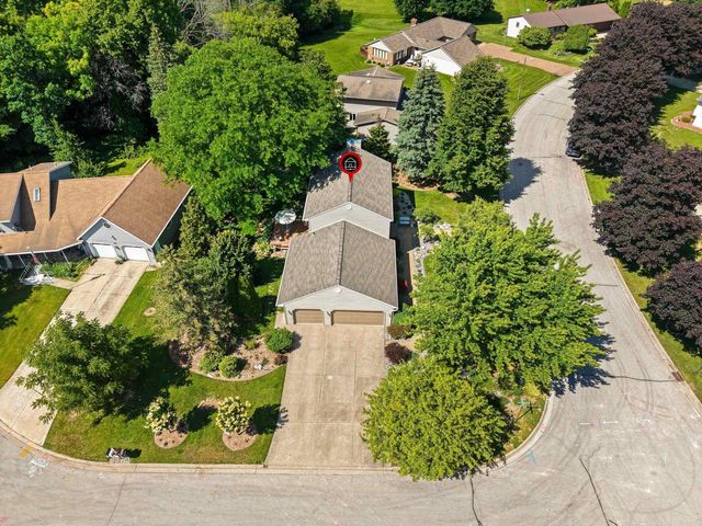 2920 THUNDERBYRD TRAIL, Green Bay, WI 54313