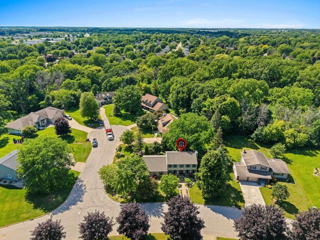 2920 THUNDERBYRD TRAIL, Green Bay, WI 54313