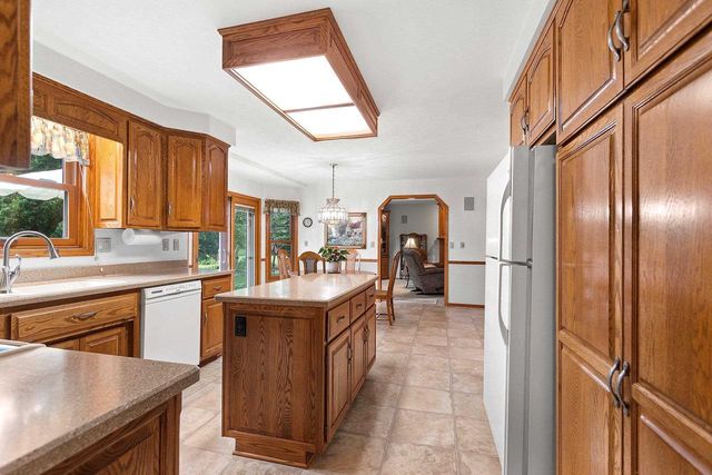 2920 THUNDERBYRD TRAIL, Green Bay, WI 54313