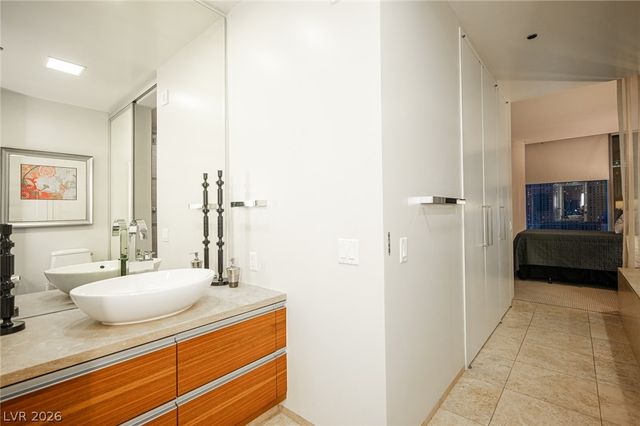 3722 Las Vegas Boulevard 1506, Las Vegas, NV 89158