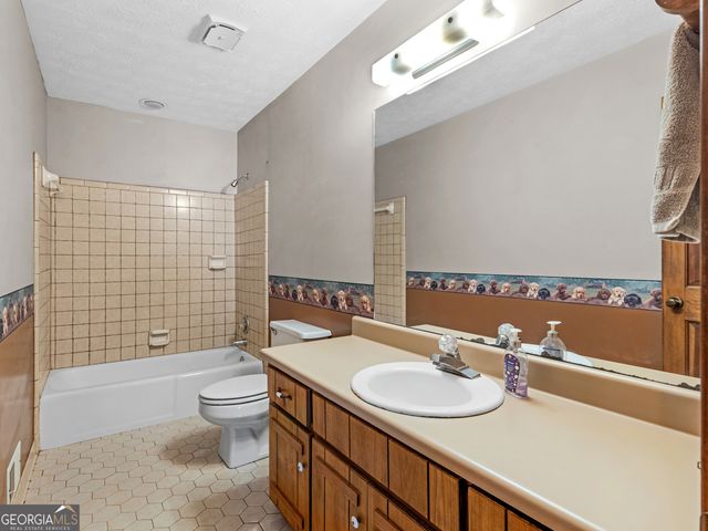 730 Bell Road SE, Conyers, GA 30094