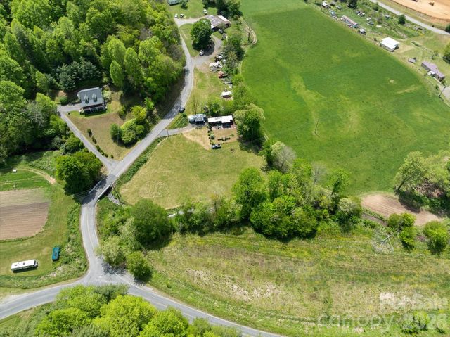 72 Amos Creek Road, Marshall, NC 28753