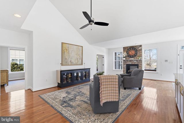 105 TURNSTONE LN, Lake Frederick, VA 22630