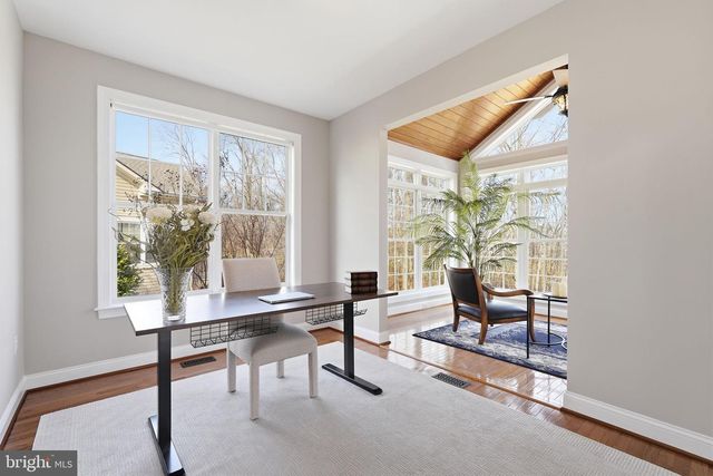 105 TURNSTONE LN, Lake Frederick, VA 22630