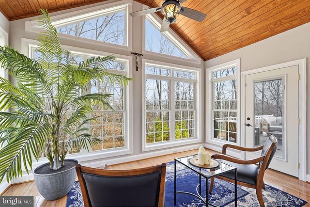 105 TURNSTONE LN, Lake Frederick, VA 22630