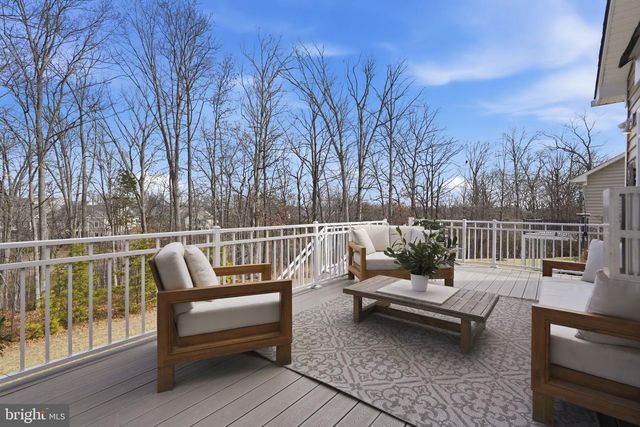 105 TURNSTONE LN, Lake Frederick, VA 22630