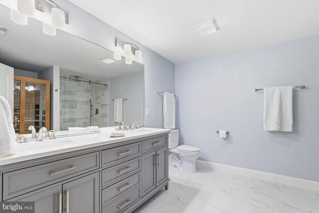 105 TURNSTONE LN, Lake Frederick, VA 22630