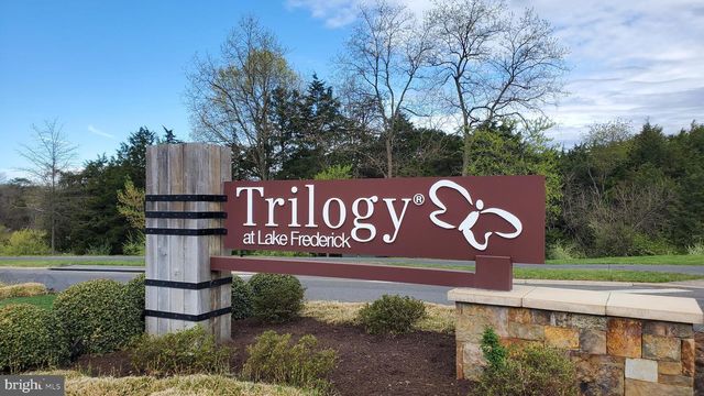 105 TURNSTONE LN, Lake Frederick, VA 22630