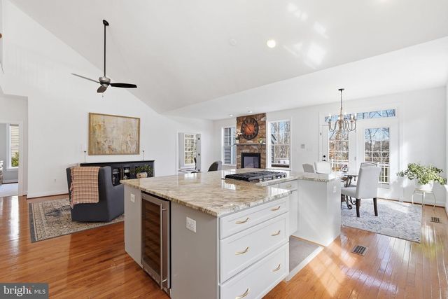 105 TURNSTONE LN, Lake Frederick, VA 22630