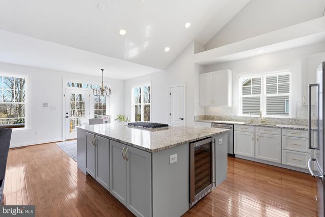 105 TURNSTONE LN, Lake Frederick, VA 22630