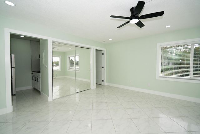 4148 DOLPHIN DRIVE 3, Tampa, FL 33617